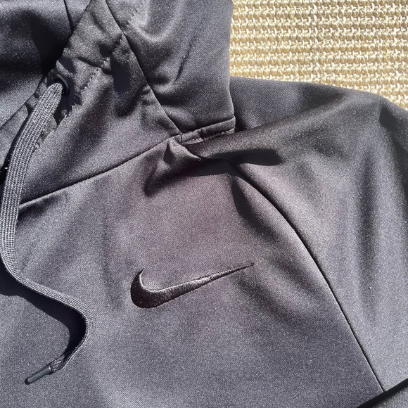 Nike Dri Fit Performance Hoodie - Picture 6 of 12
